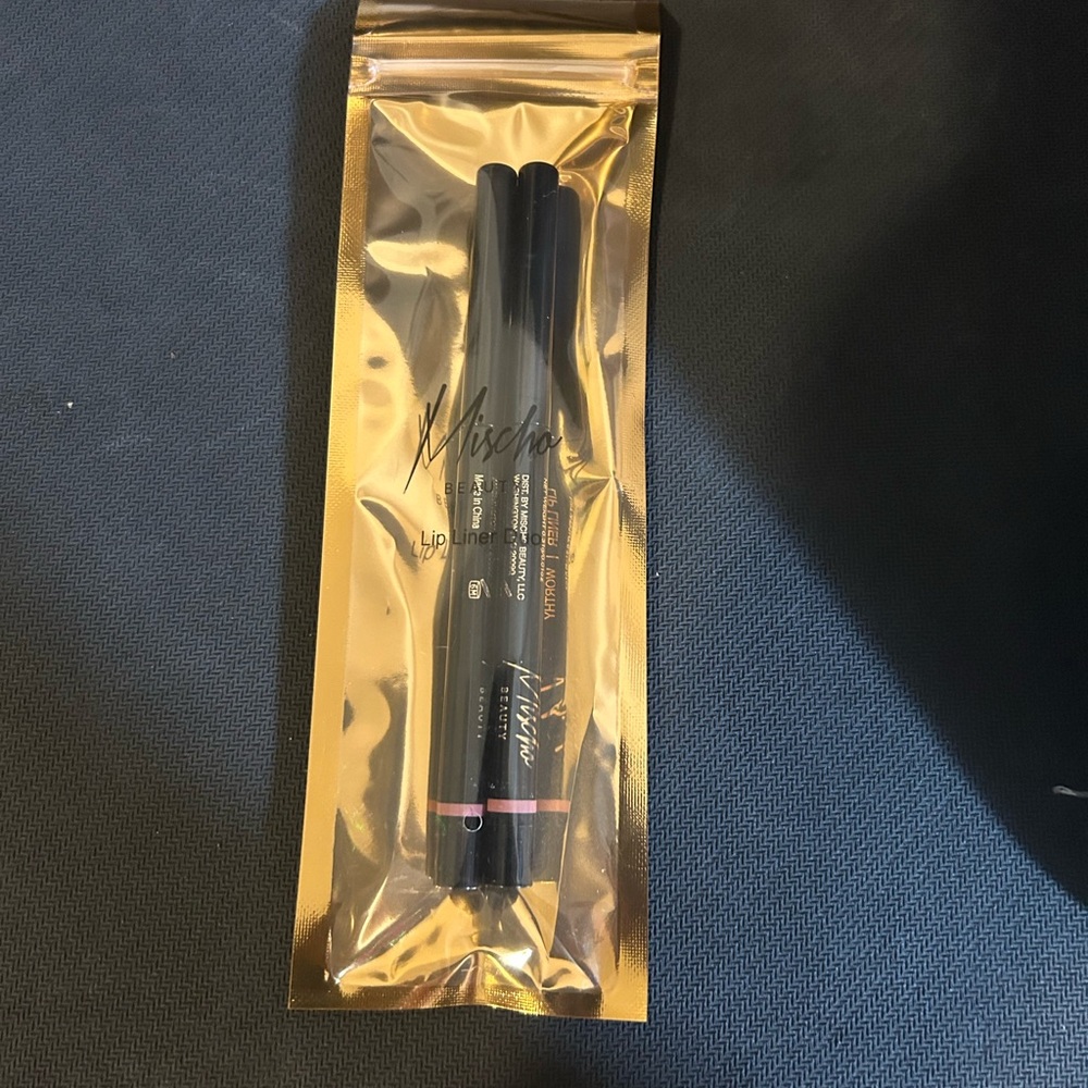 Duo lip liner